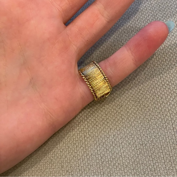 Vintage💙18KT Gold💙 Diamond and Sapphire Mini Belt Buckle Ring - Picture 7 of 15